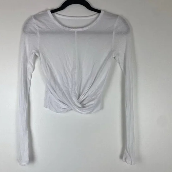 ALO YOGA Cover Long Sleeve Rip Top XS - Picture 8 of 8